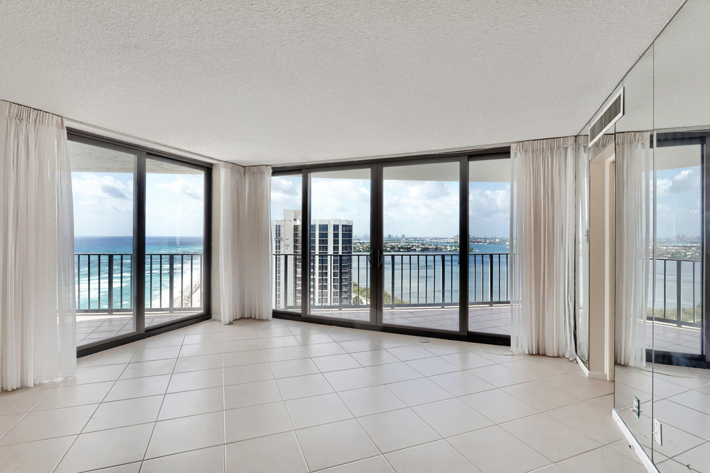 5420 N Ocean Drive - Photo 19