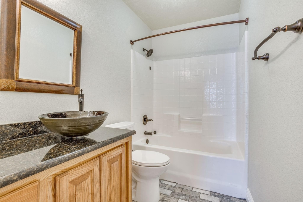 4409 New Meadow Drive - Photo 13