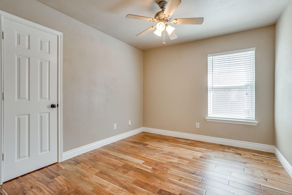 4409 New Meadow Drive - Photo 14