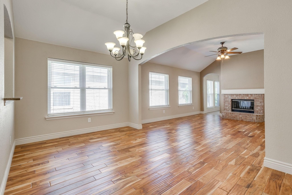 4409 New Meadow Drive - Photo 4