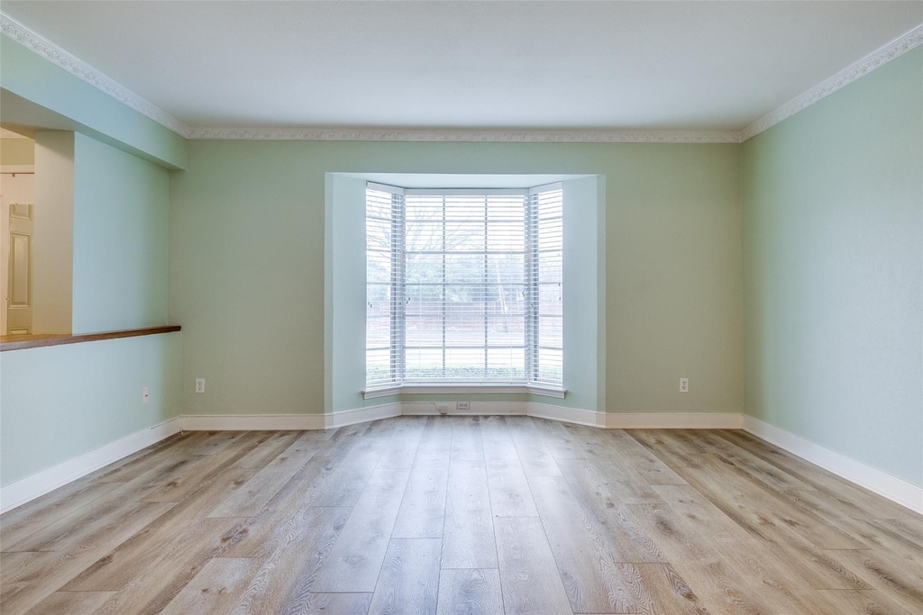 4719 Skillman Street - Photo 4