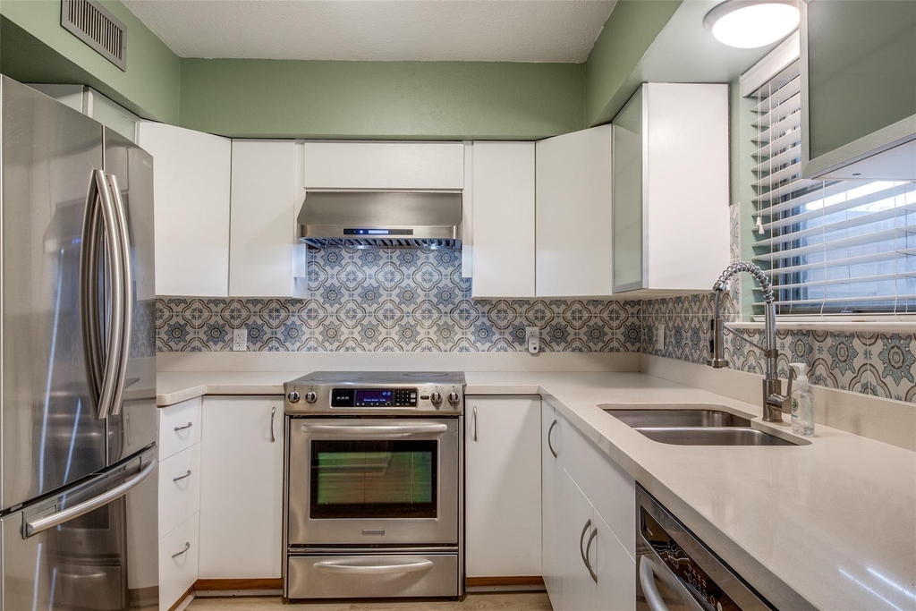 4719 Skillman Street - Photo 0
