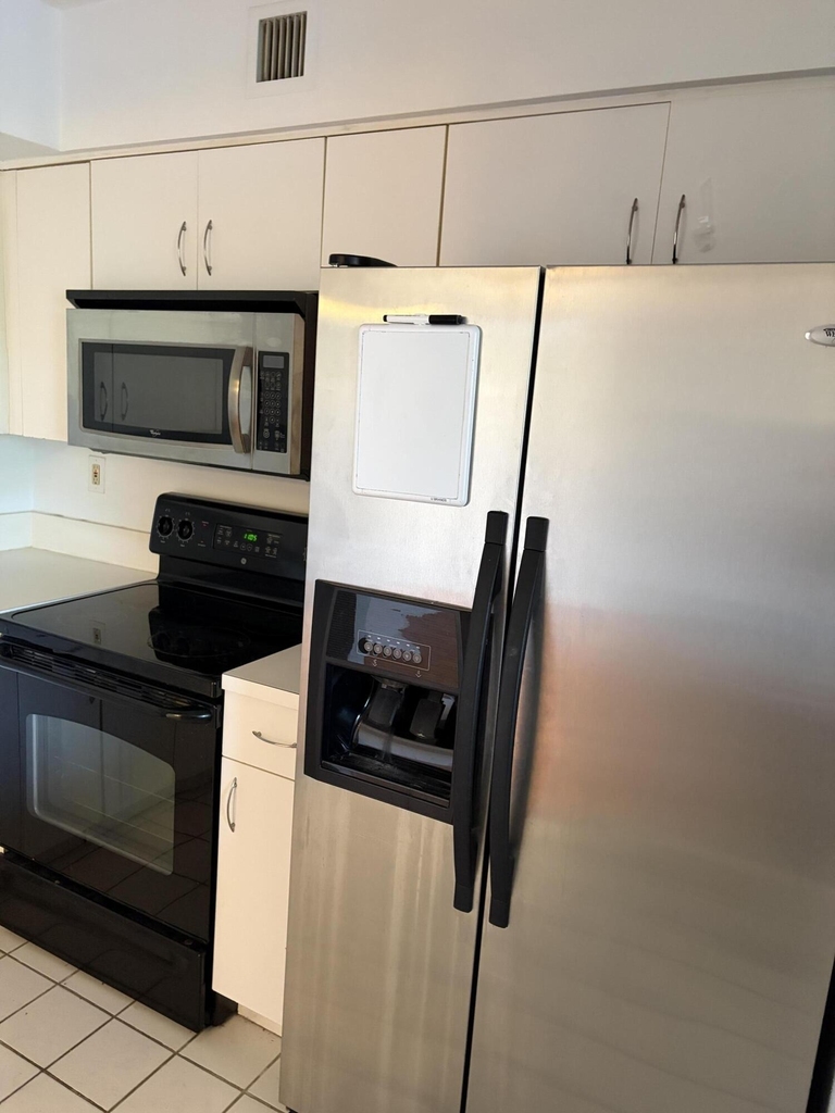 3300 Ne 191st Street - Photo 2