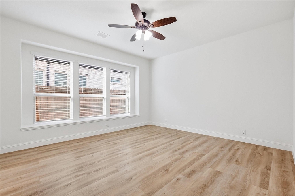 229 Clairmont Drive - Photo 15