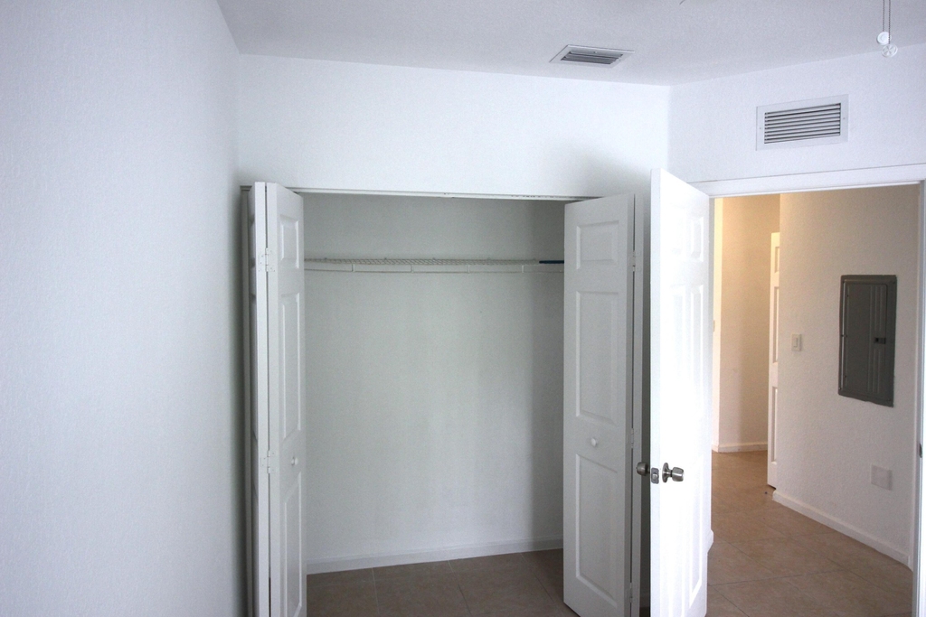 1145 Golden Lakes Boulevard - Photo 41