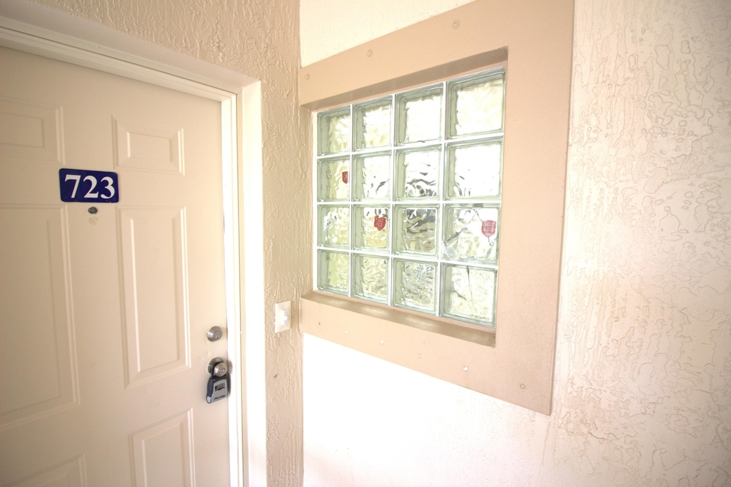 1145 Golden Lakes Boulevard - Photo 6