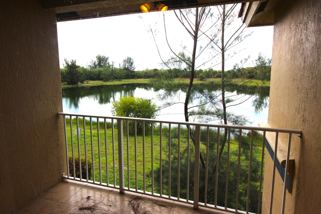 1145 Golden Lakes Boulevard - Photo 27