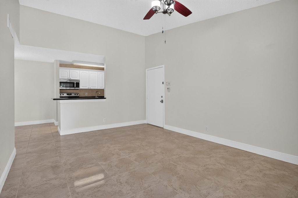 10765 Cleary Boulevard - Photo 7