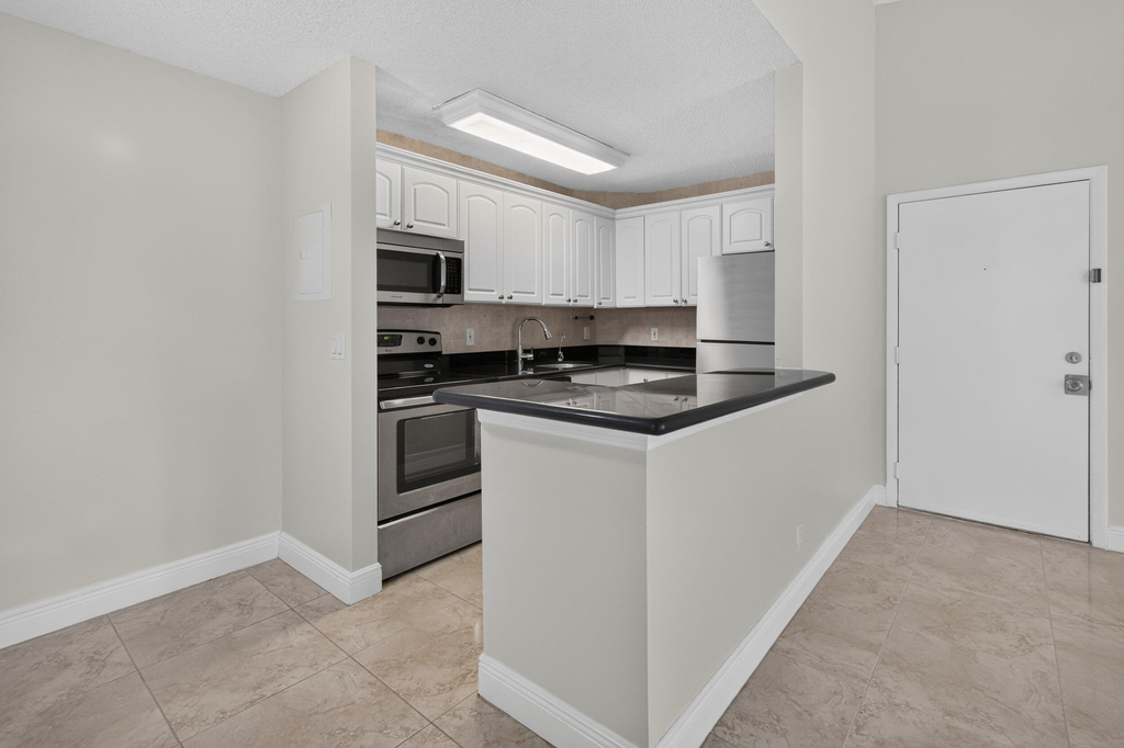 10765 Cleary Boulevard - Photo 9