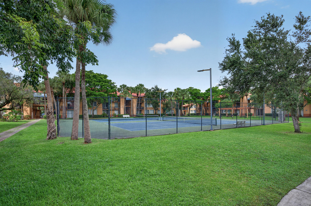 10765 Cleary Boulevard - Photo 34
