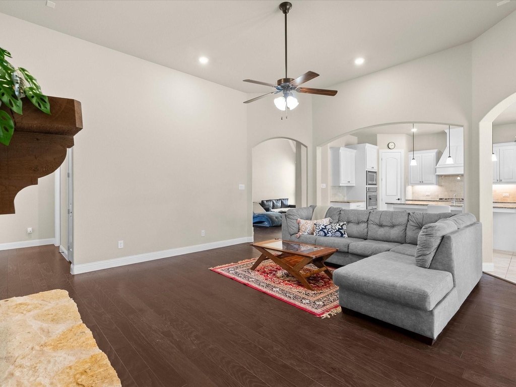 4704 Bonfire Way - Photo 8