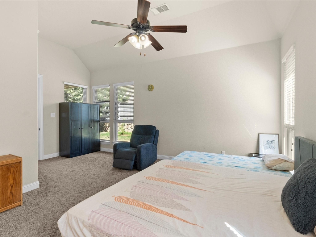4704 Bonfire Way - Photo 20