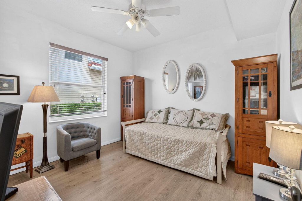 12418 Crystal Pointe Drive - Photo 32