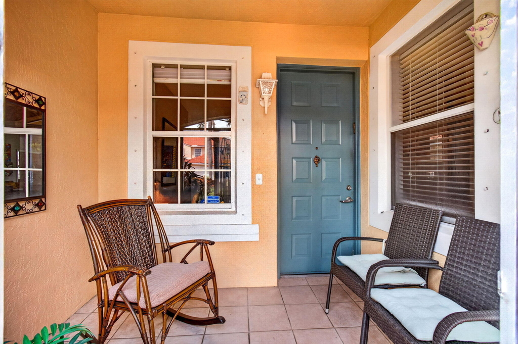 12418 Crystal Pointe Drive - Photo 1