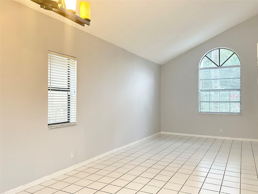 10461 Nw 12th Court - Photo 6