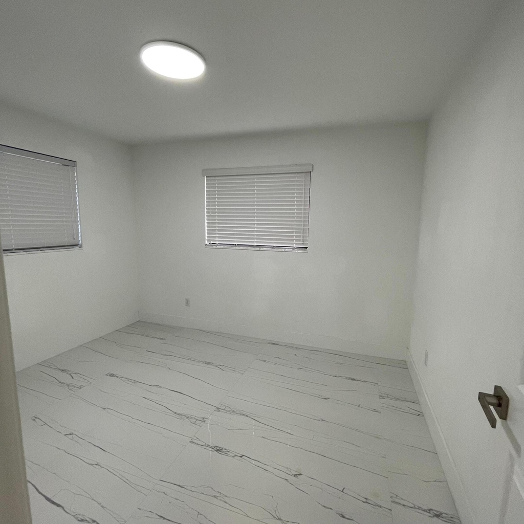 528 N Margaret Court - Photo 27