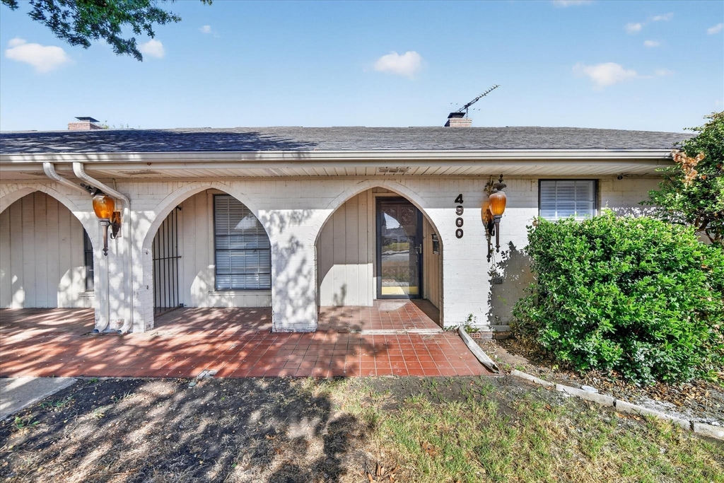 4900 Inverness Avenue - Photo 2