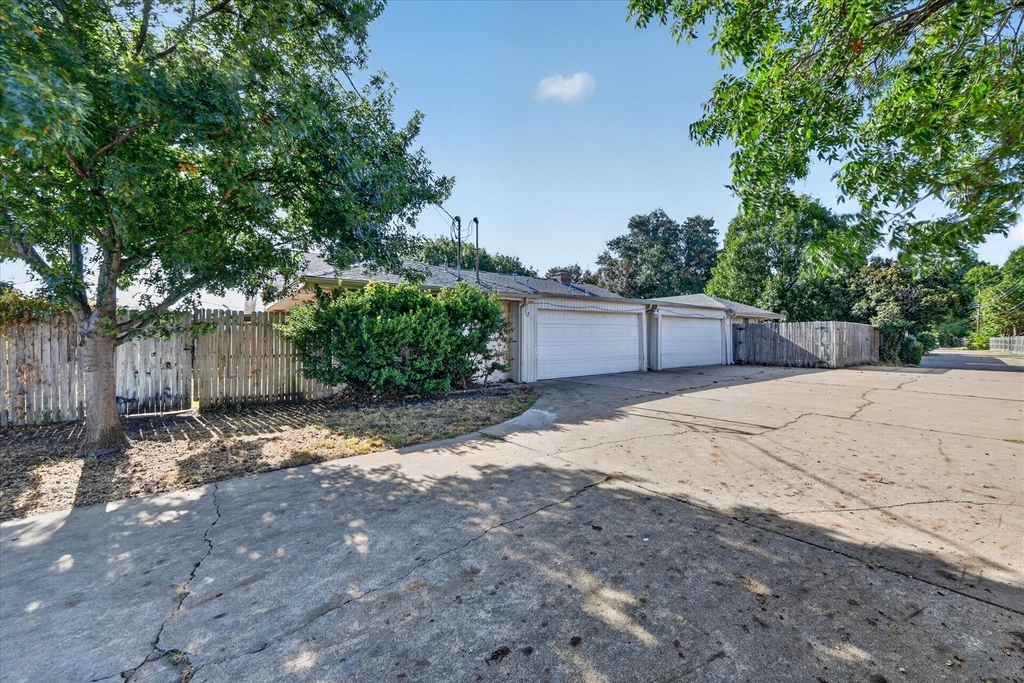 4900 Inverness Avenue - Photo 25