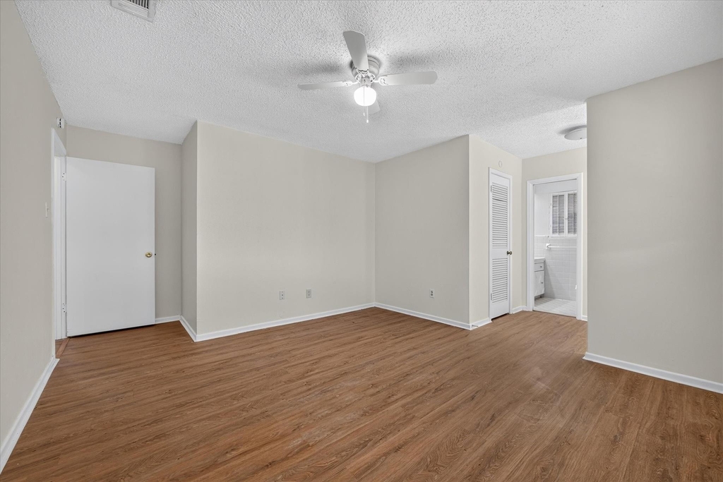 4900 Inverness Avenue - Photo 15
