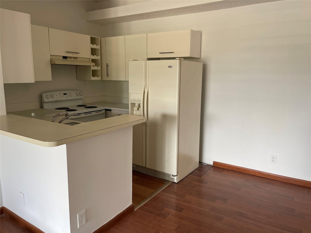 731 Lyons Road - Photo 10