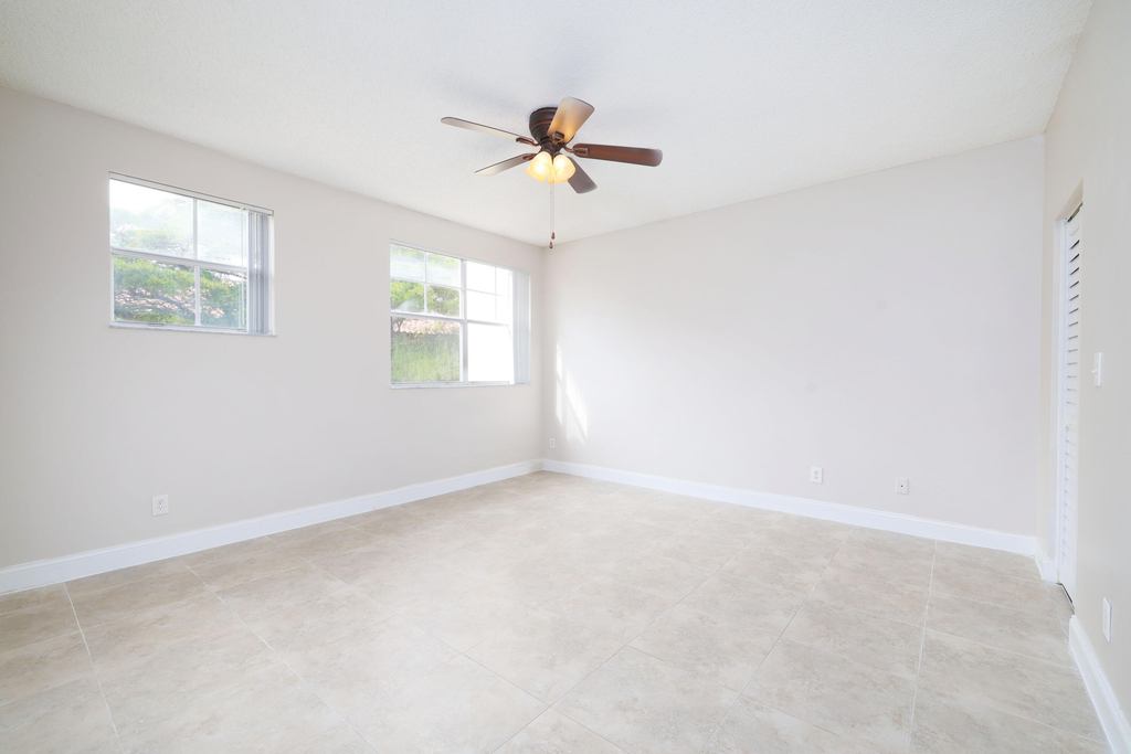 20889 Saint Andrews Boulevard - Photo 15