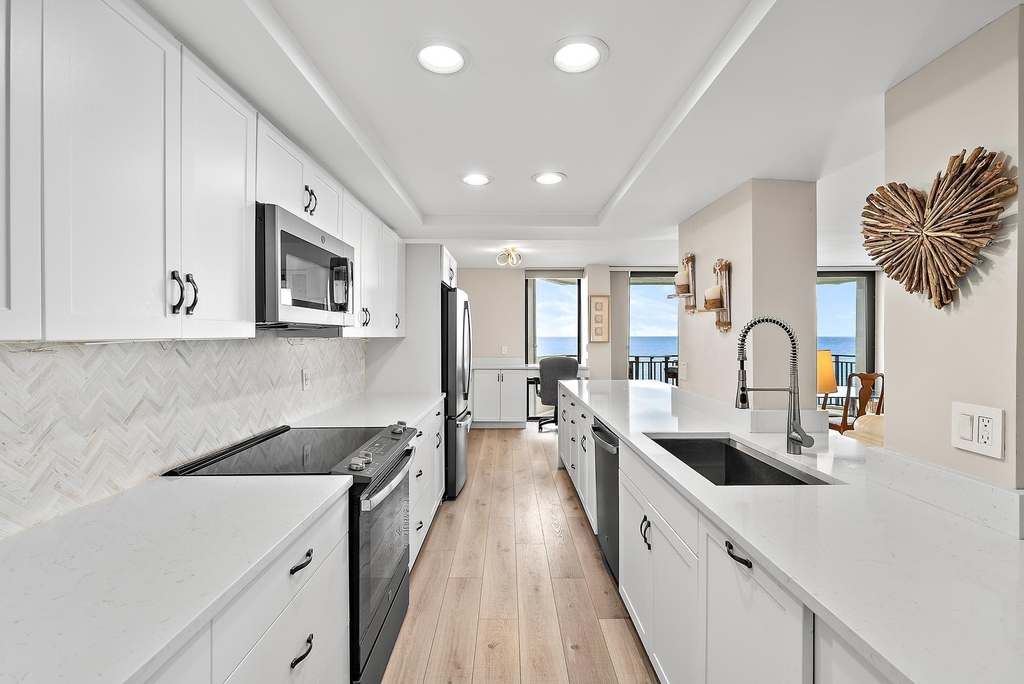 5460 N Ocean Drive - Photo 2