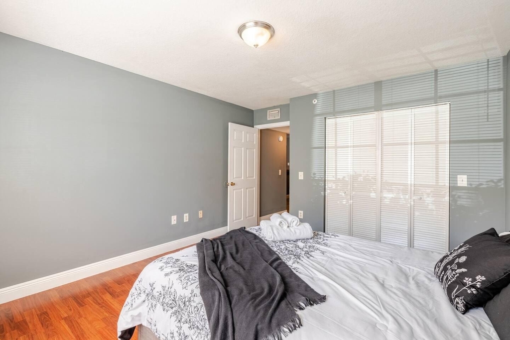 4041 San Marino Boulevard - Photo 9