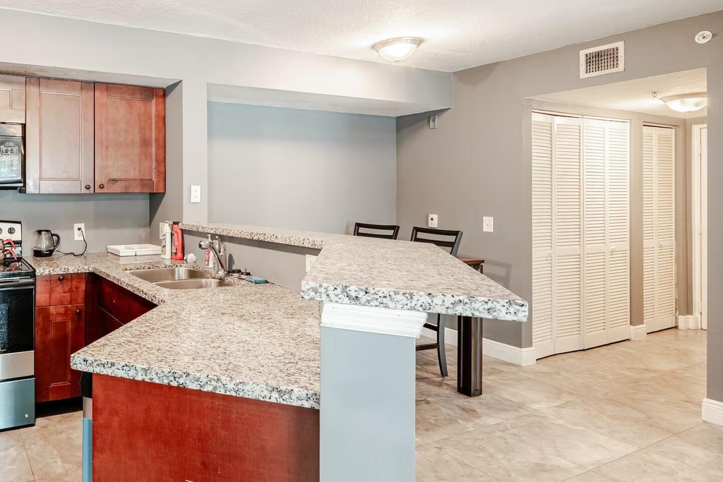 4041 San Marino Boulevard - Photo 5