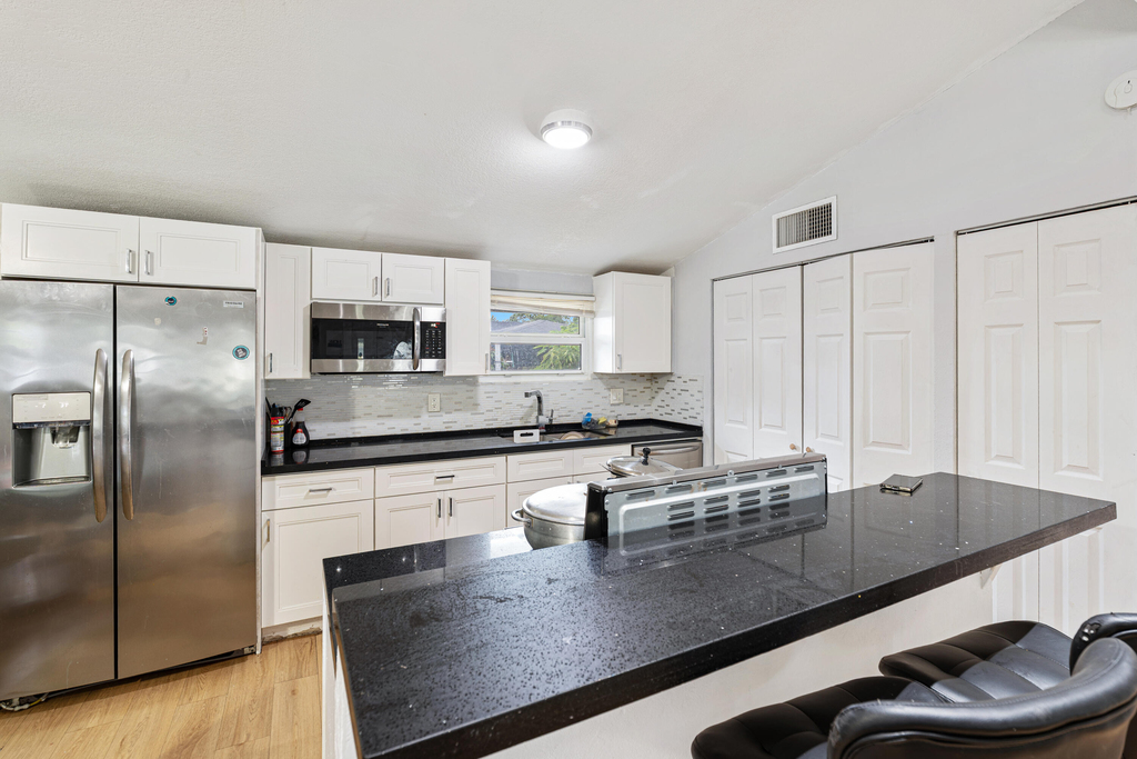 3872 Mackinac Road - Photo 3