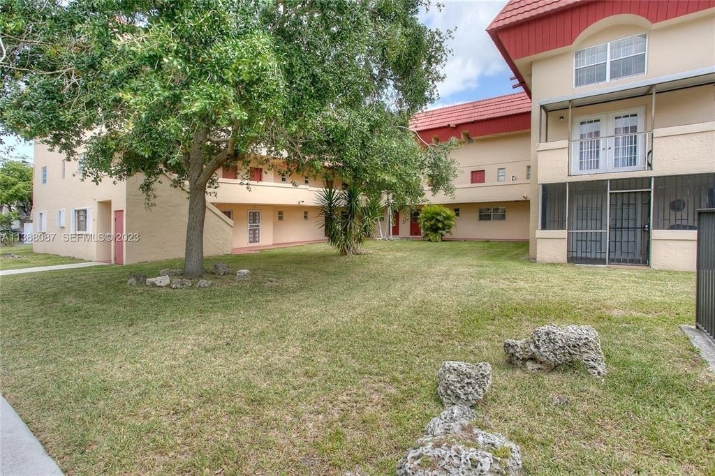 10907 N Kendall Drive - Photo 11