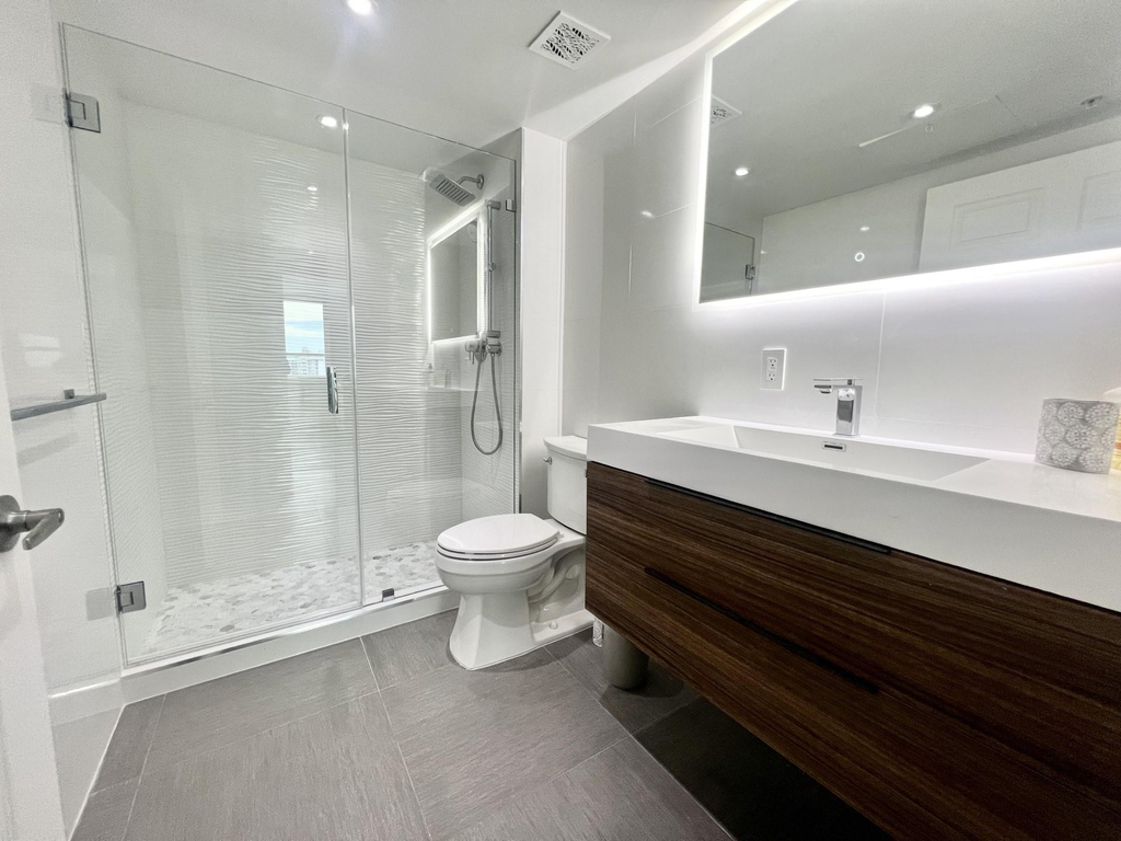 1500 Bay Road - Photo 8