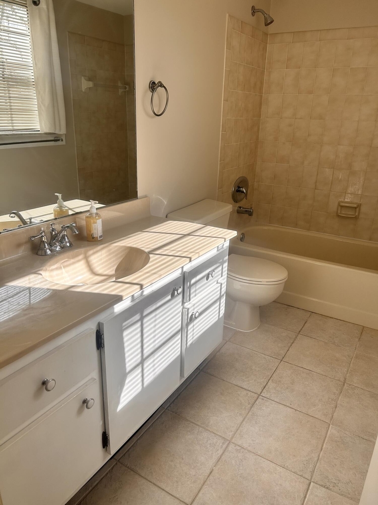 2481 Ne Collins Circle - Photo 5