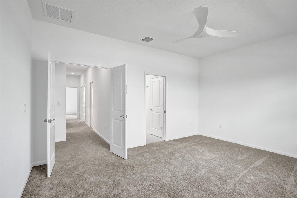 4676 Longwood Lake Square - Photo 14
