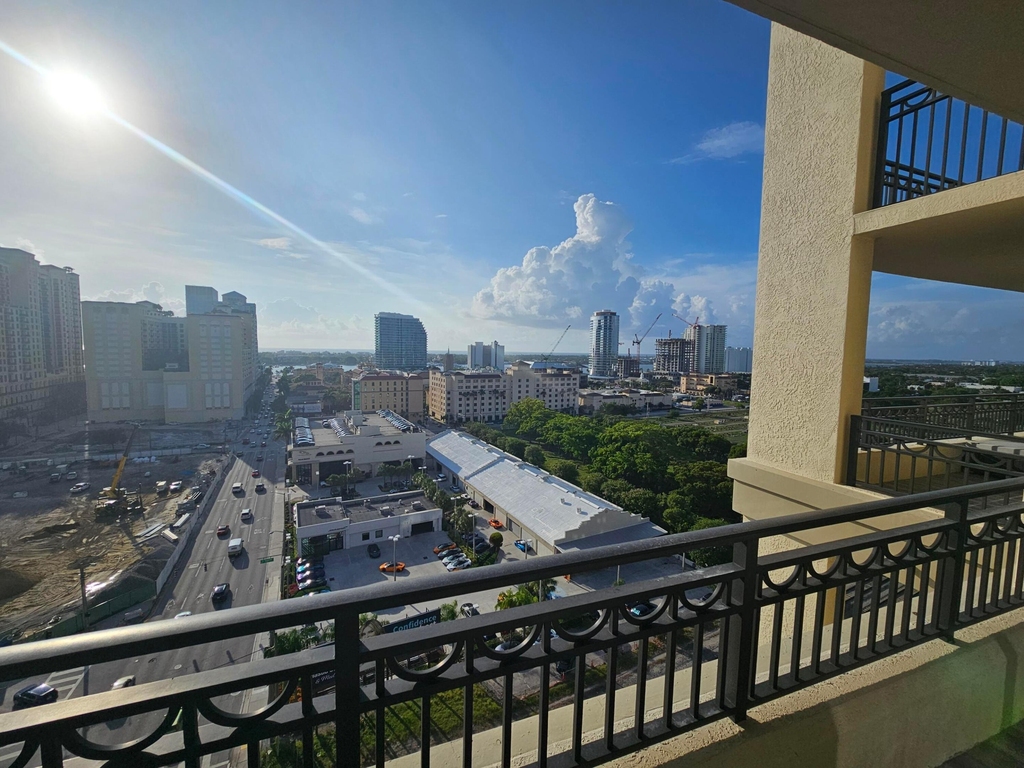 550 Okeechobee Boulevard - Photo 14