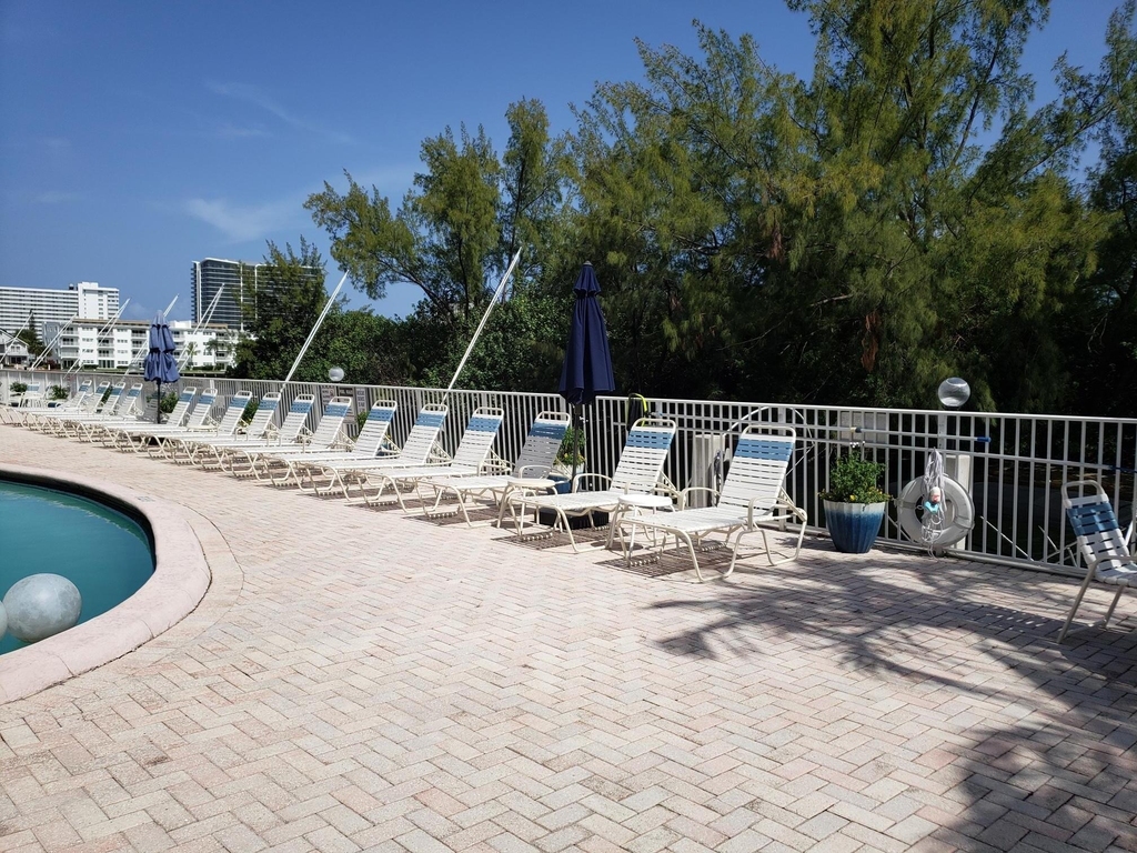 2860 Ne 14th St Street - Photo 6