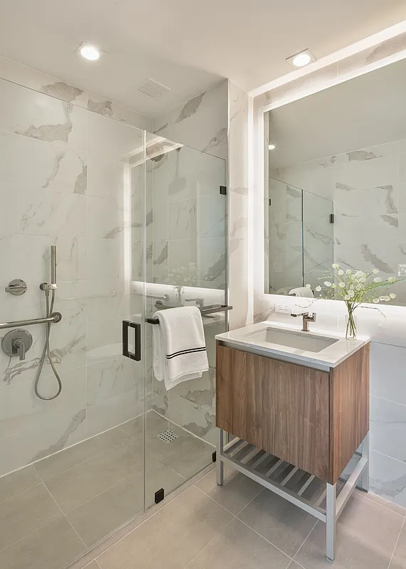 606 West 30th Street - Photo 3