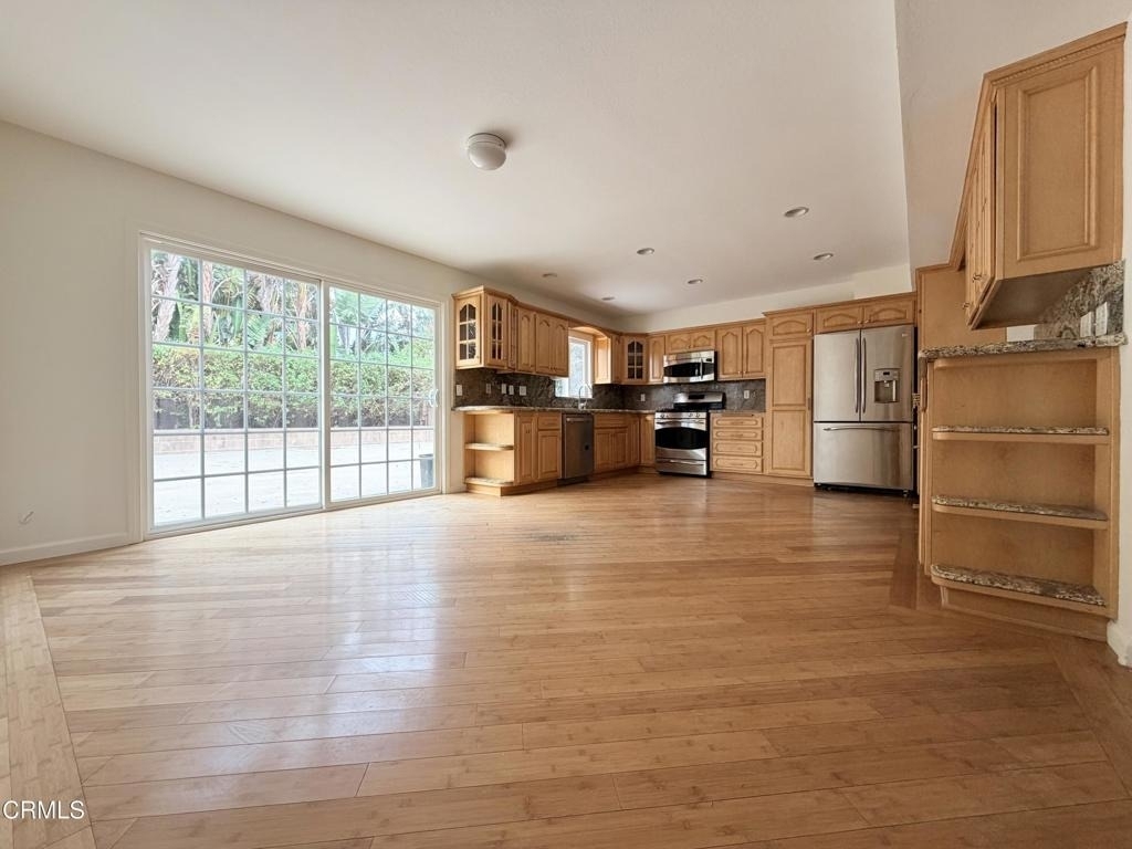 412 Trent Lane - Photo 4
