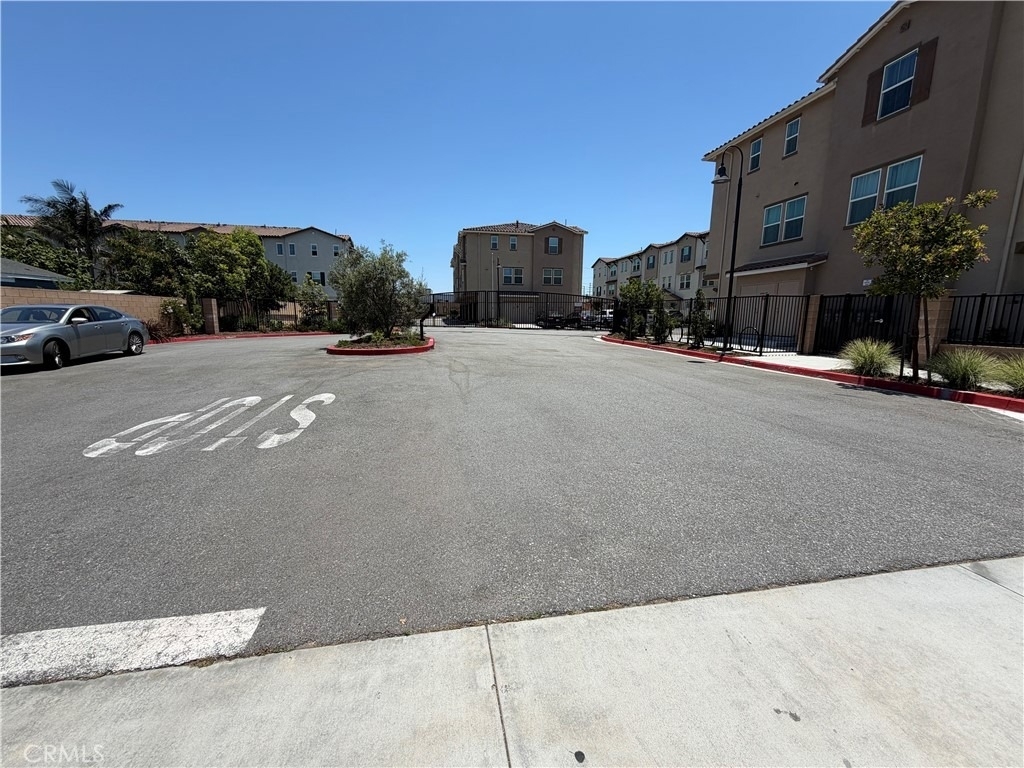 22316 Spanish Oak Court - Photo 2
