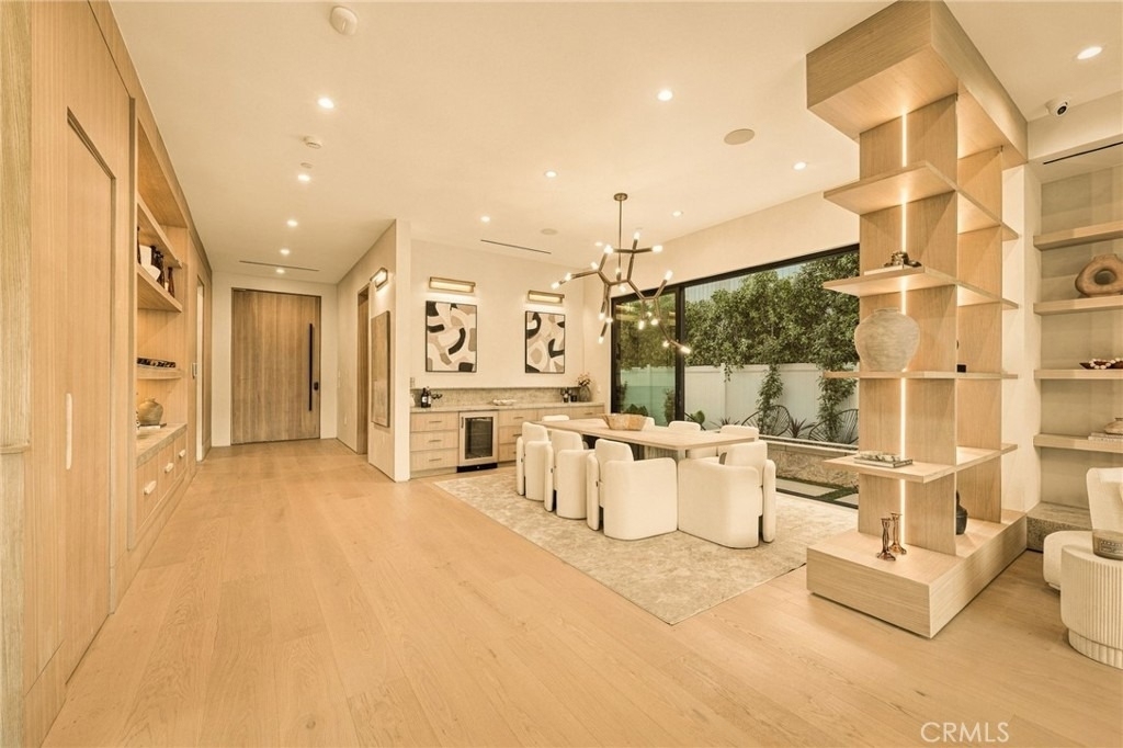 16658 Addison - Photo 5