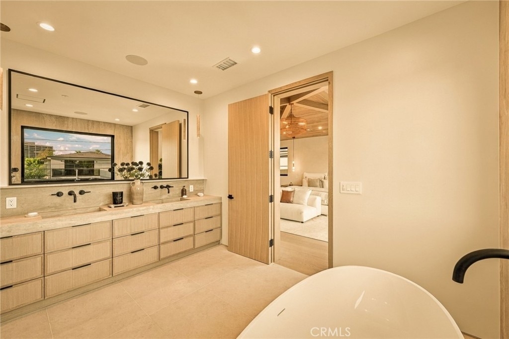 16658 Addison - Photo 40