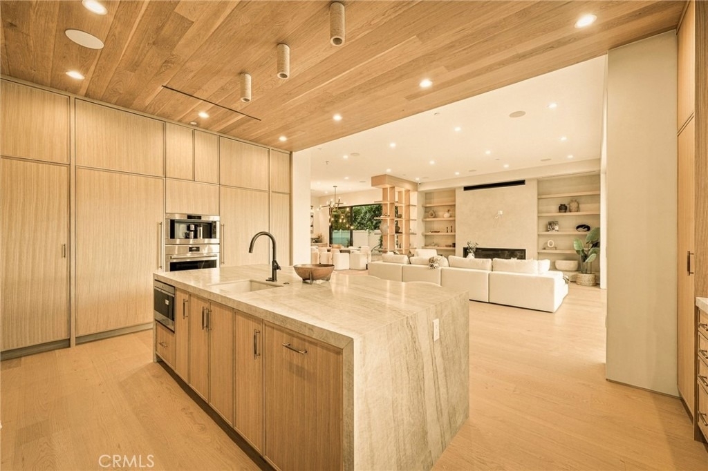 16658 Addison - Photo 10