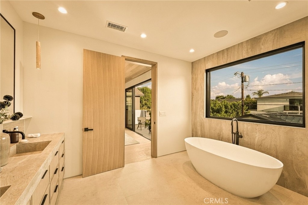 16658 Addison - Photo 41