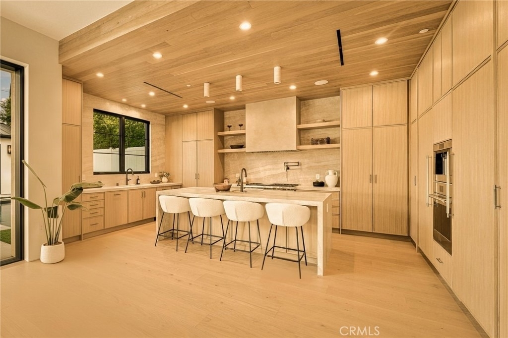16658 Addison - Photo 8