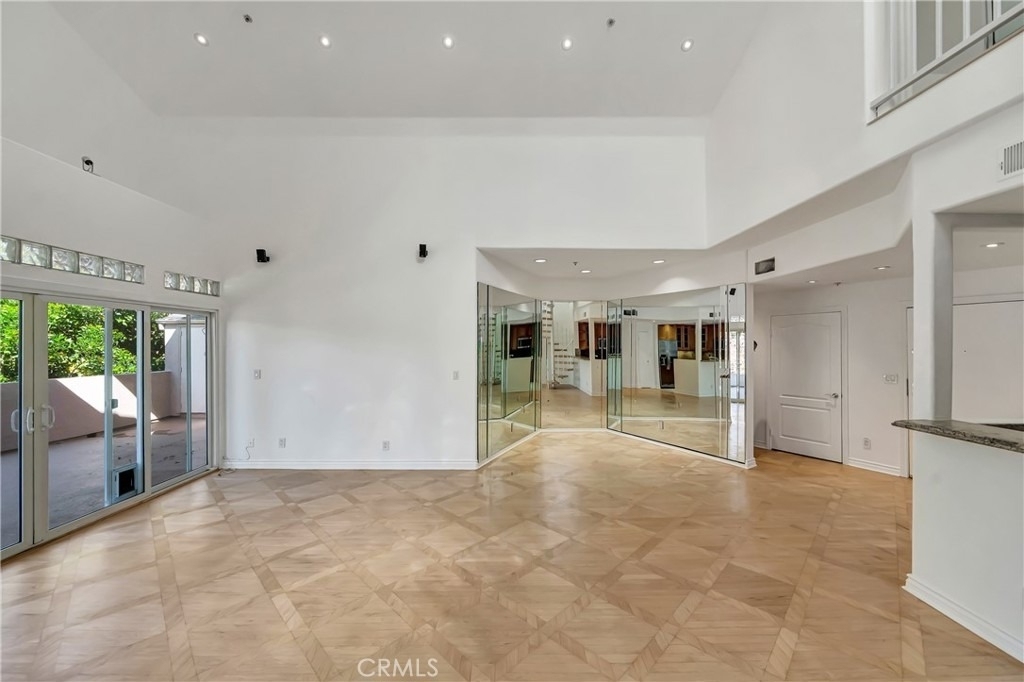 4477 Woodman Avenue - Photo 2