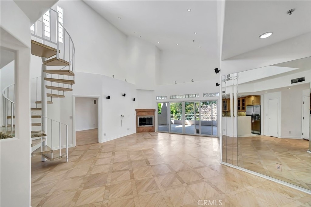 4477 Woodman Avenue - Photo 37