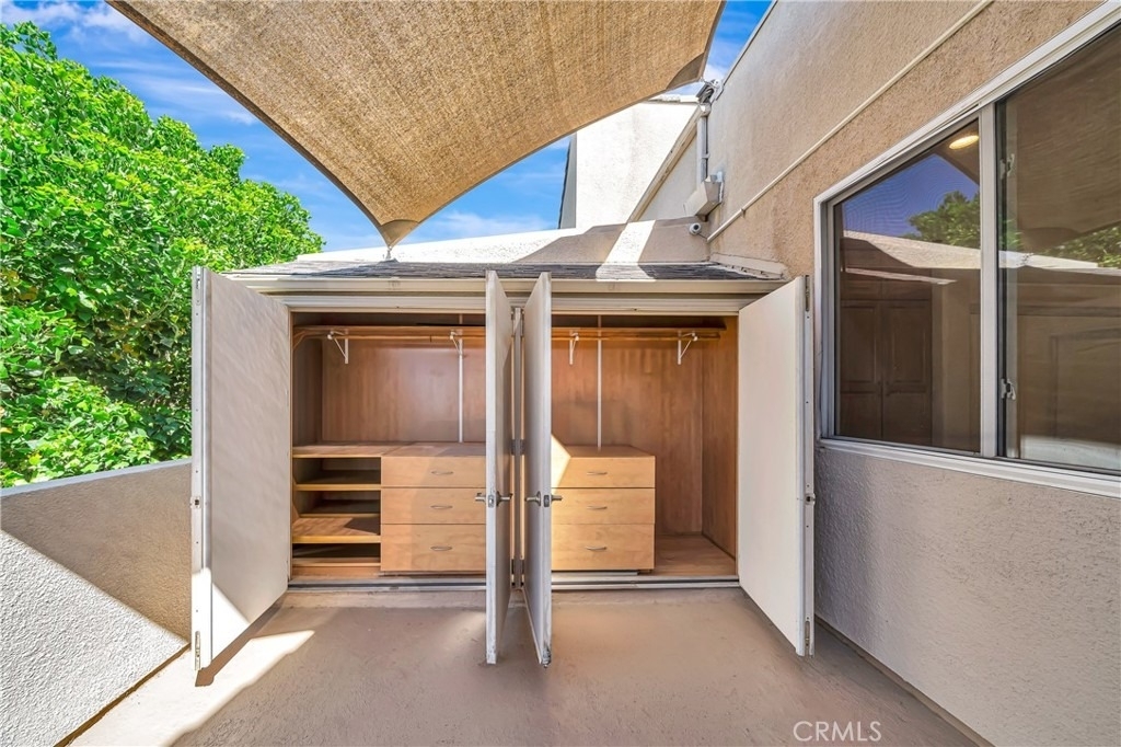 4477 Woodman Avenue - Photo 27