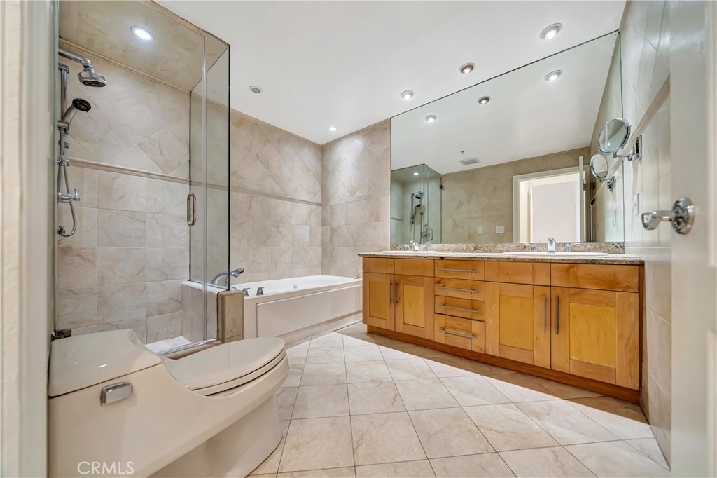4477 Woodman Avenue - Photo 13