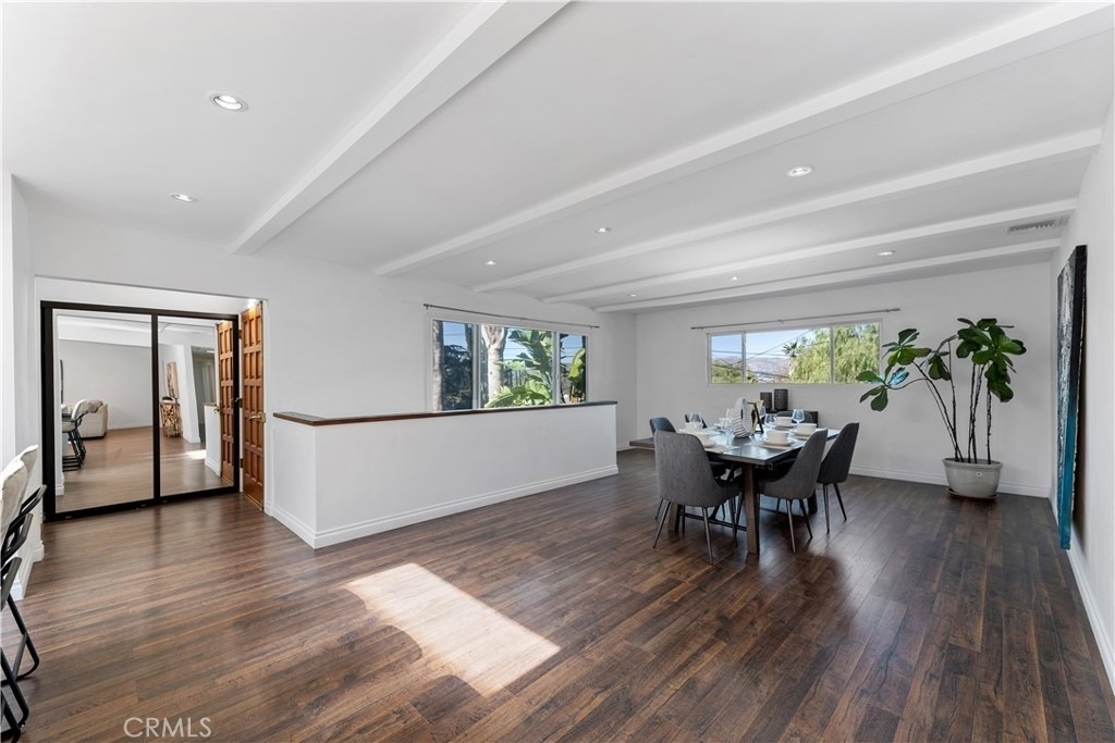 22540 Cass Avenue - Photo 12
