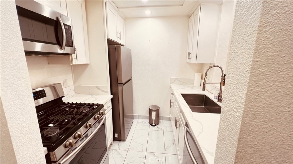 19350 Sherman Way - Photo 9