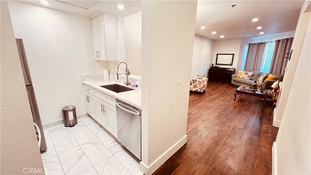 19350 Sherman Way - Photo 6